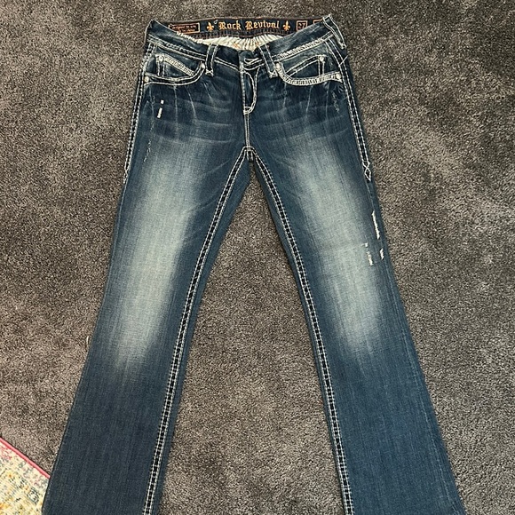 Rock Revival Blue Jeans with Embellished Back Pockets and Contrast Stitching - Picture 2 of 3